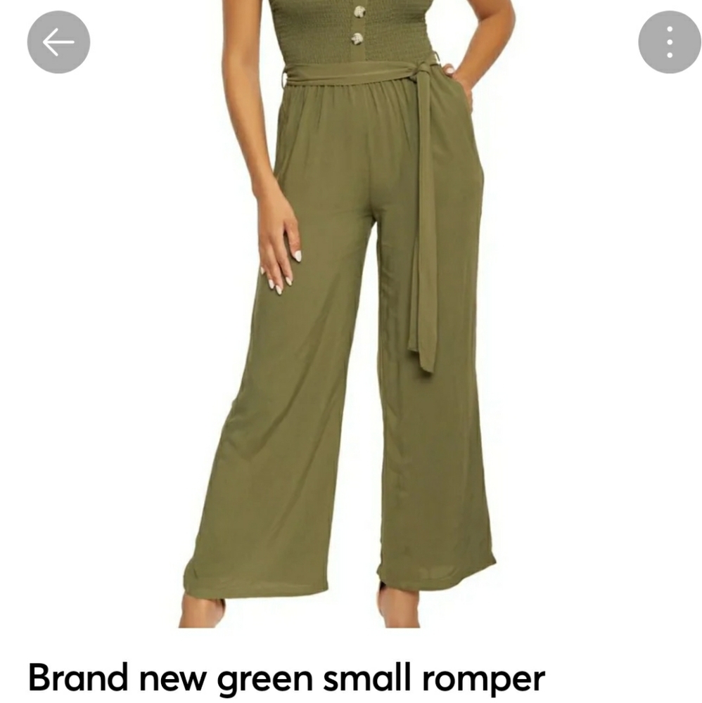 Brand new reen romper - small